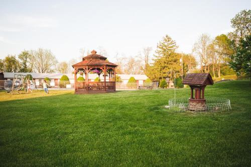 在meiguo.com看到的Dutch Treat Motel的介绍图片