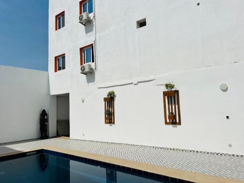 Touraco Suite Hôtel Business (Touraco Suite Hotel Business) in Mbour Touraco Suite Hôtel Business (Touraco Suite Hotel Business) in Mbour