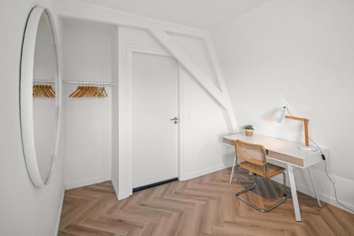 Stylish-loft Near City Center And Park in Stationsbuurt Stylish-loft Near City Center And Park in Stationsbuurt