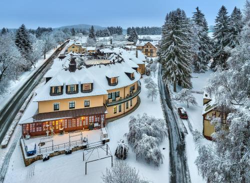 Buitenkant, Hotel Morris Relax & Wellness in Marianske Lazne Buitenkant, Hotel Morris Relax & Wellness in Marianske Lazne