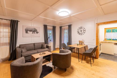 Facilities, Schmuckes Geraumiges Haus mit Garten in Graz fur bis zu 8 Gaste Ideal fur Familien und Gruppen in Wetzelsdorf Facilities, Schmuckes Geraumiges Haus mit Garten in Graz fur bis zu 8 Gaste Ideal fur Familien und Gruppen in Wetzelsdorf