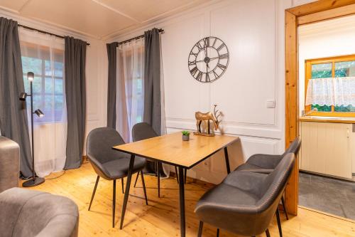 Facilities, Schmuckes Geraumiges Haus mit Garten in Graz fur bis zu 8 Gaste Ideal fur Familien und Gruppen in Wetzelsdorf Facilities, Schmuckes Geraumiges Haus mit Garten in Graz fur bis zu 8 Gaste Ideal fur Familien und Gruppen in Wetzelsdorf