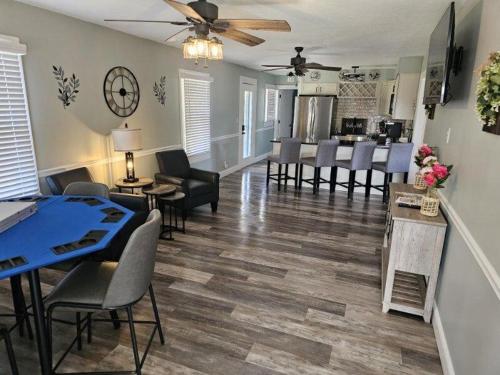 Bourbon Belle of Bardstown in Bardstown (KY) Bourbon Belle of Bardstown in Bardstown (KY)