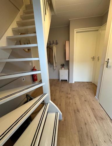 Vakantiehuis nr 165 Lauwersmeer met sauna in 東赫拉蒂爾 Vakantiehuis nr 165 Lauwersmeer met sauna in 東赫拉蒂爾