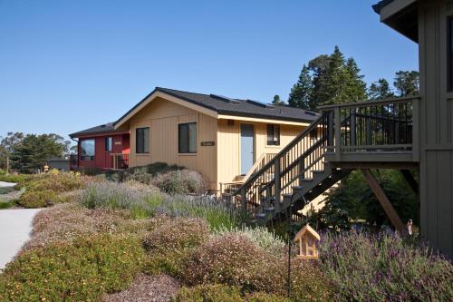 This photo about Cottages at Little River Cove shared on HyHotel.com