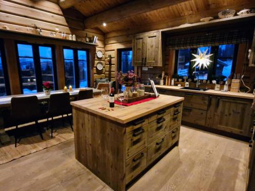 Liaplassen Tømmerhytte in Otta Liaplassen Tømmerhytte in Otta