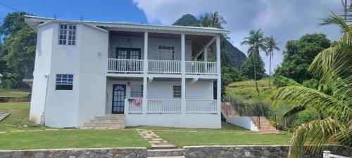 Piton Star Villa in Fond Doux Piton Star Villa in Fond Doux