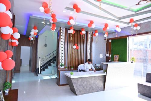 Фойє, HOTEL DEV KRIPA Datia in Datia Фойє, HOTEL DEV KRIPA Datia in Datia