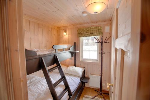 Family-Friendly Cabin with Stunning Outdoor Access in Beitostolen Family-Friendly Cabin with Stunning Outdoor Access in Beitostolen