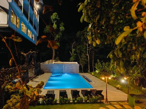 Zwembad, Skylark Holidays Premium in Chinnakanal Zwembad, Skylark Holidays Premium in Chinnakanal