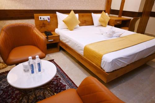 Facilities, Hotel Mangalam and Marriage Garden in Daltonganj Facilities, Hotel Mangalam and Marriage Garden in Daltonganj