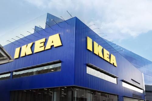 Spacious 2br 110sqm, near MOA, PS4, Printer