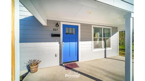 The Walkable Cozy in Bastrop (TX) The Walkable Cozy in Bastrop (TX)