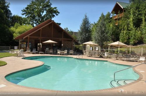 Family Haven by Dollywood - Hot Tub - Game Room in 마운트 자이언 Family Haven by Dollywood - Hot Tub - Game Room in 마운트 자이언