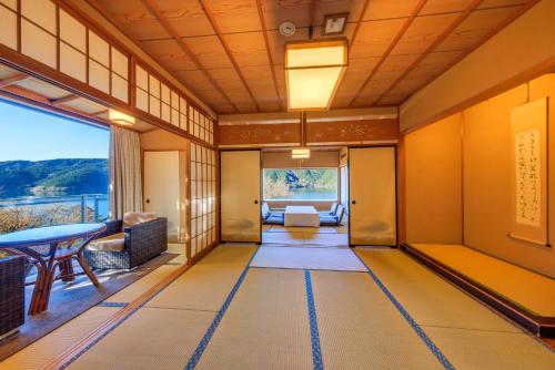 เรียวกัง ริวงุเดง (Ryokan Ryuguden) near ศาลเจ้าคุซุริว เรียวกัง ริวงุเดง (Ryokan Ryuguden) near ศาลเจ้าคุซุริว