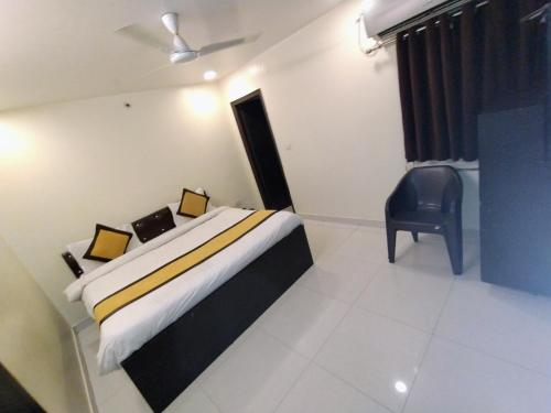 Hotel Luxury Richa Grand Inn in Cantonment Hotel Luxury Richa Grand Inn in Cantonment