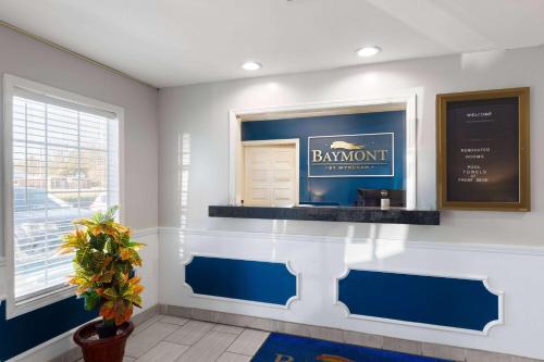 Lobby, Baymont by Wyndham Selma in Selma (AL) Lobby, Baymont by Wyndham Selma in Selma (AL)