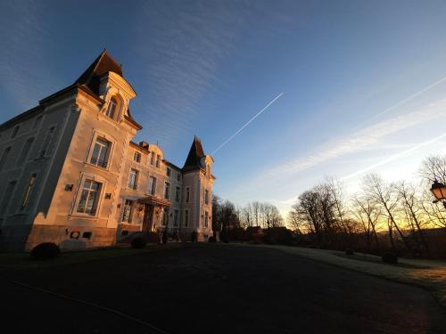 Buitenkant, Hotel Chateau de la Marliere in Fourmies Buitenkant, Hotel Chateau de la Marliere in Fourmies