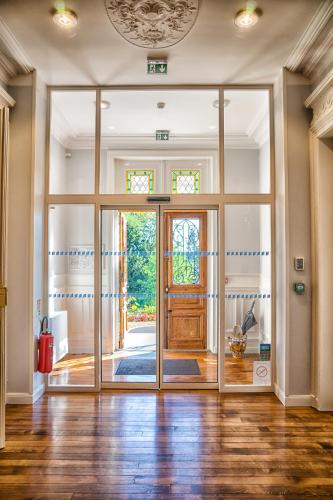 Hotel Chateau de la Marliere in Fourmies Hotel Chateau de la Marliere in Fourmies