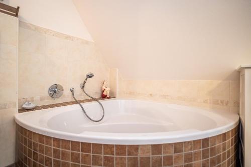 卫浴间, Müggenburger Weg 38 Haus Godewind (Muggenburger Weg 38 Haus Godewind) in 青斯特 卫浴间, Müggenburger Weg 38 Haus Godewind (Muggenburger Weg 38 Haus Godewind) in 青斯特