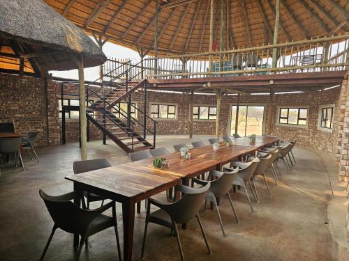 Ресторан, Kaoko Bush Lodge in Каманжаб Ресторан, Kaoko Bush Lodge in Каманжаб