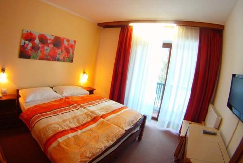 This photo about Hotel Canin shared on HyHotel.com