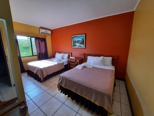Hotel Santa Lucía, Comayagua (Hotel Santa Lucia, Comayagua) in קומייגואה Hotel Santa Lucía, Comayagua (Hotel Santa Lucia, Comayagua) in קומייגואה