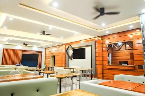 Restaurant, The Paragon Hotel and Restaurant in Cotabato City Restaurant, The Paragon Hotel and Restaurant in Cotabato City