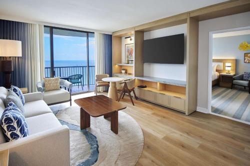 فندق هيلتون هاوايان فيليدج (Hilton Hawaiian Village Waikiki Beach Resort) in Waikiki فندق هيلتون هاوايان فيليدج (Hilton Hawaiian Village Waikiki Beach Resort) in Waikiki