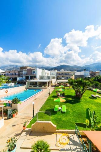Swimming pool, Theoni Apartments in Crete Island Swimming pool, Theoni Apartments in Crete Island
