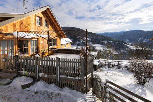 Luxus Alpin Chalet & Traumblick Nockberge auf H1200m in Kremsbrucke Luxus Alpin Chalet & Traumblick Nockberge auf H1200m in Kremsbrucke