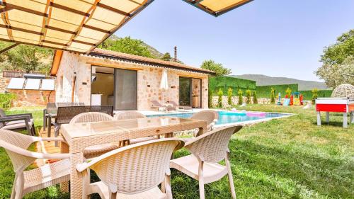 Létesítmények, Hacioglan Village 2 Bedroom Villa 8207 in Gokceoren Létesítmények, Hacioglan Village 2 Bedroom Villa 8207 in Gokceoren