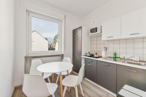 кухня, Monteur Apartments Heilbronn City - LOW BUDGET, PARKING, WIFI, SMART TV NEW in Heilbronn кухня, Monteur Apartments Heilbronn City - LOW BUDGET, PARKING, WIFI, SMART TV NEW in Heilbronn