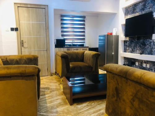 California Luxury Hotel & Suites in Ibadan California Luxury Hotel & Suites in Ibadan