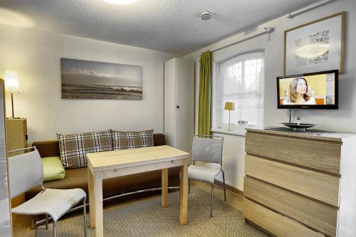 Remise in 青斯特 Remise in 青斯特