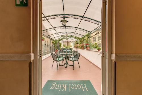 Balcony/terrace, Hotel King in Via Veneto Balcony/terrace, Hotel King in Via Veneto