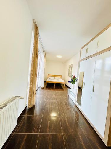 Villa Apartments with Free Parking Prague 5 in Prague 12 Villa Apartments with Free Parking Prague 5 in Prague 12