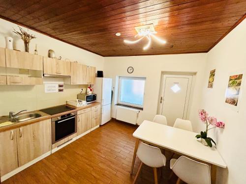 Villa Apartments with Free Parking Prague 5 in Prague 12 Villa Apartments with Free Parking Prague 5 in Prague 12