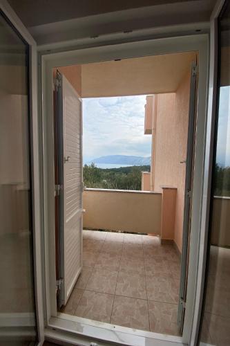 Erkély/terasz, Apartments with a parking space Lopar, Rab - 23747 in Rab Erkély/terasz, Apartments with a parking space Lopar, Rab - 23747 in Rab