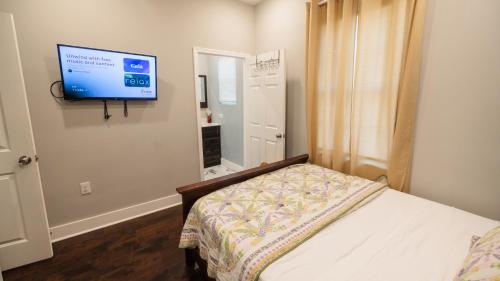 Ágy, Cozy Room Queen Bed Private Bathroom Fast Wifi in Lithonia (Georgia) Ágy, Cozy Room Queen Bed Private Bathroom Fast Wifi in Lithonia (Georgia)