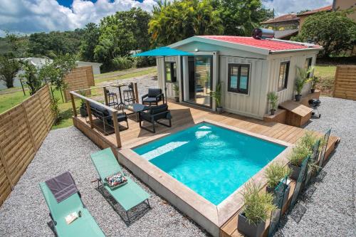 Uima-allas, Éco-Chic Bungalow by Bungazur (Eco-Chic Bungalow by Bungazur) in Le Lamentin Uima-allas, Éco-Chic Bungalow by Bungazur (Eco-Chic Bungalow by Bungazur) in Le Lamentin