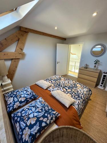 Lou Cluquet in أرينس مارسوس Lou Cluquet in أرينس مارسوس