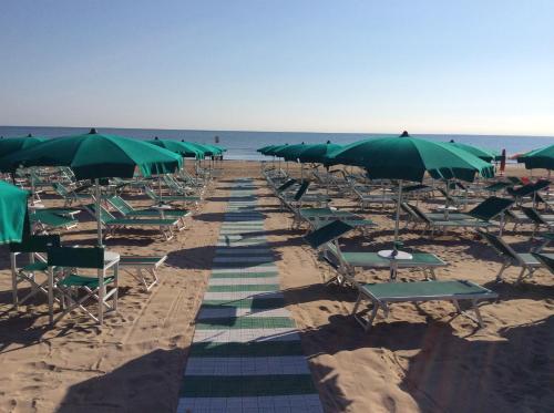 Beach, Hotel Majestic in Senigallia Beach, Hotel Majestic in Senigallia