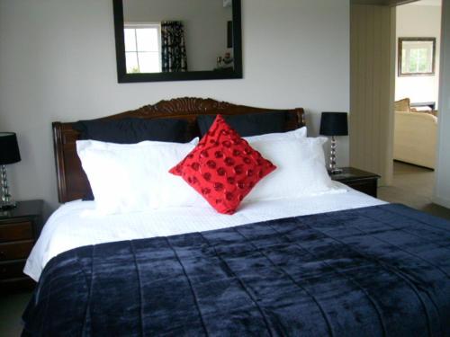 This photo about Falls Chateau shared on HyHotel.com