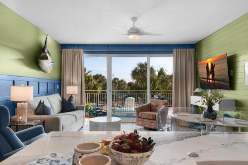 Sterling Shores 215 in Destin Beachfront Sterling Shores 215 in Destin Beachfront
