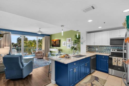 Sterling Shores 215 in Destin Beachfront Sterling Shores 215 in Destin Beachfront