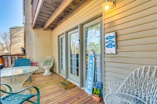 4 Mi to Greers Ferry Lake Condo with Deck and Balcony in Fairfield Bay (AR) 4 Mi to Greers Ferry Lake Condo with Deck and Balcony in Fairfield Bay (AR)