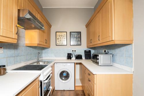 Konyha, 2 Bedroom Flat - Free Parking in Észak-Inverurie Konyha, 2 Bedroom Flat - Free Parking in Észak-Inverurie