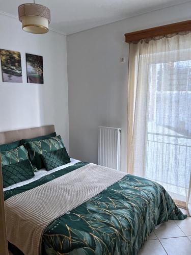 H&H cozy retreat ,Fireplace and Parking