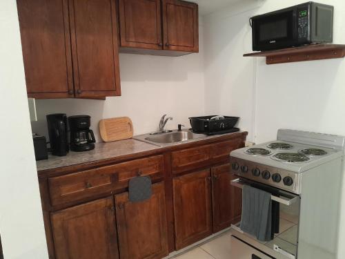 Abigail Diamond 1 Bedroom near Nanny Cay Marina in Tortola Abigail Diamond 1 Bedroom near Nanny Cay Marina in Tortola